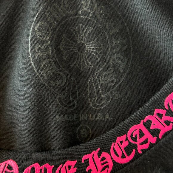 Chrome Hearts Black & Pink Neck Logo Longsleeve T-Shirt - Picture 3 of 7
